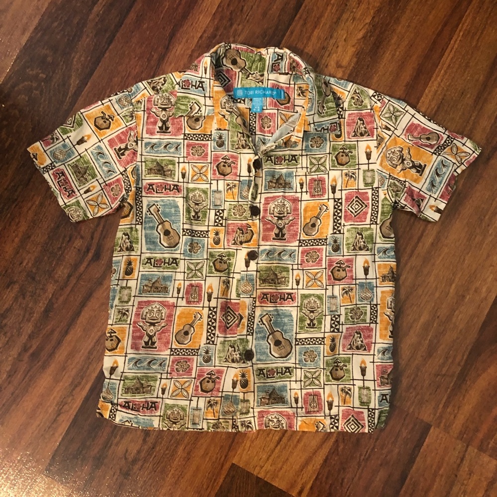 Tori Richard x Disney Polynesian Hawaiian Tiki shirt. Youth XS